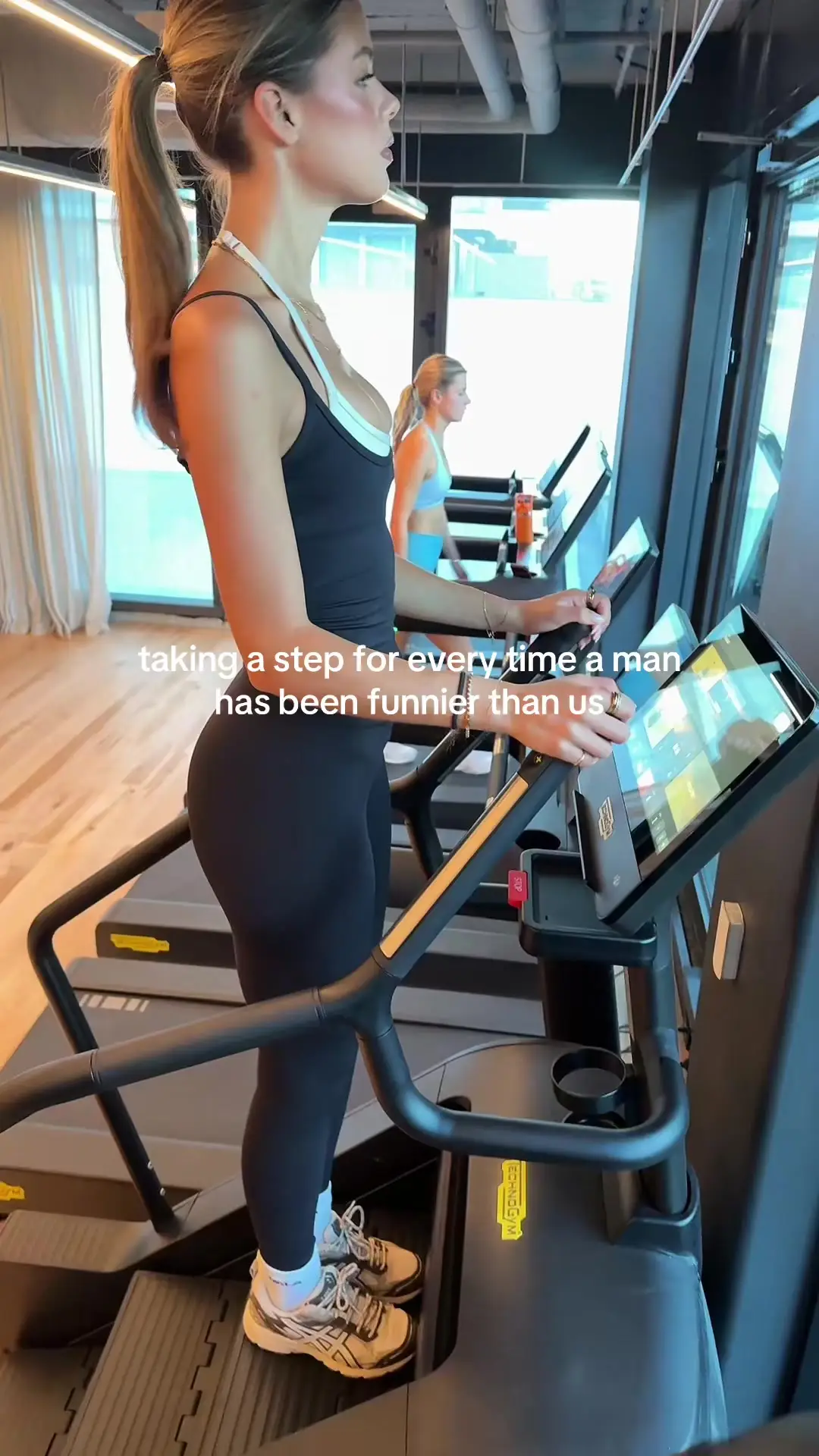 Tiktok post preview 2 from @squizzay