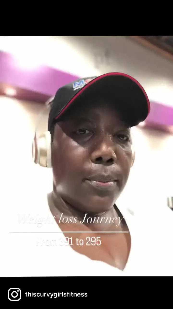 Tiktok post preview 3 from @thiscurvygirlfitness