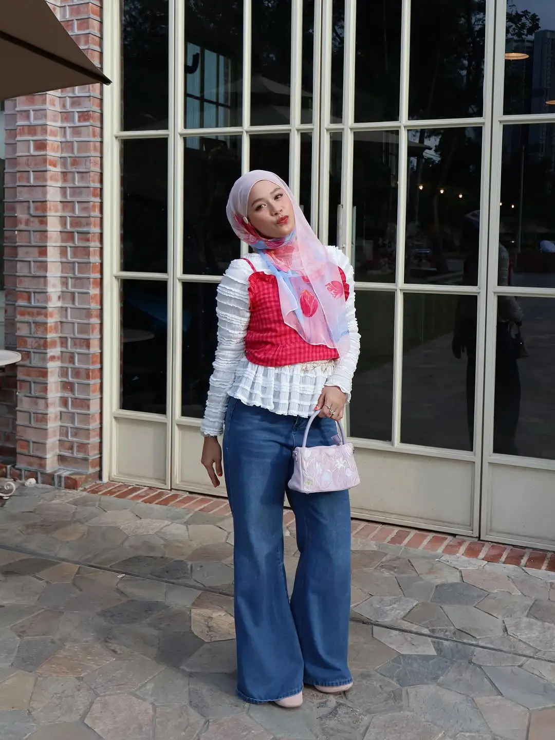 Instagram post preview 2 from syiraholla