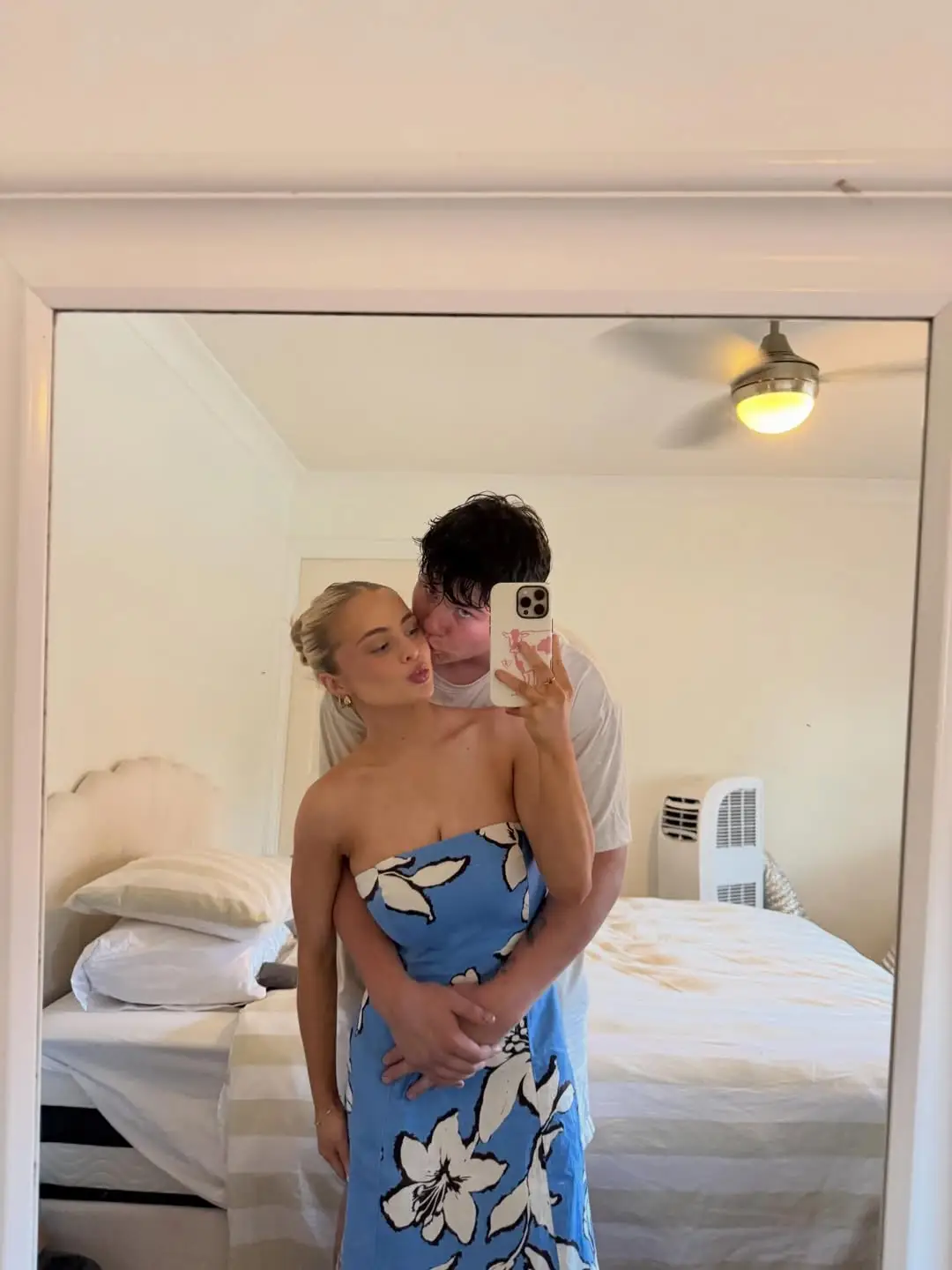 Instagram post preview 1 from laurabreanna_