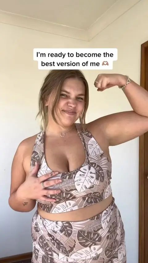Instagram post preview 3 from kyaracostelloe