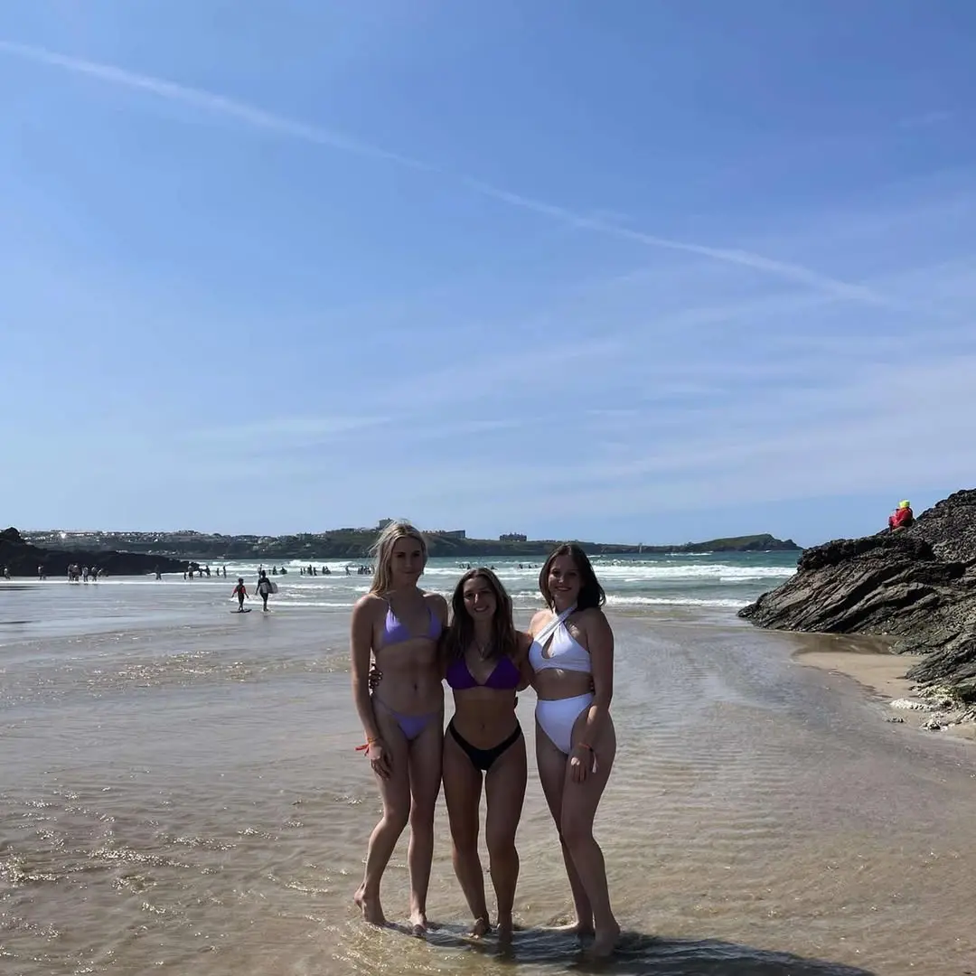 Instagram post preview 2 from charlotteelewis_