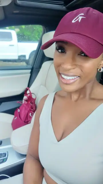 Instagram post preview 3 from kiaratakia