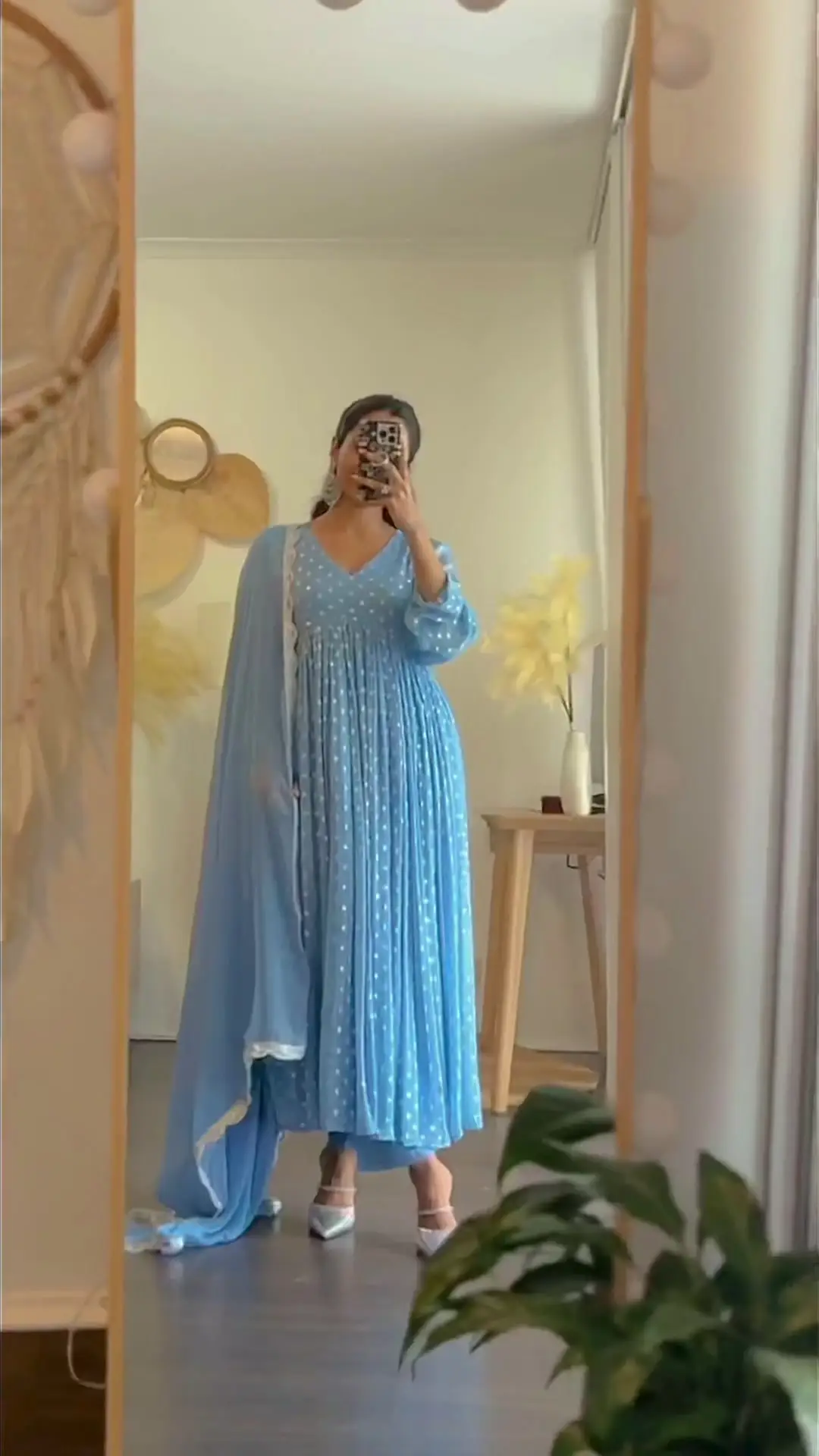 Tiktok post preview 3 from @srishtimiglani_official