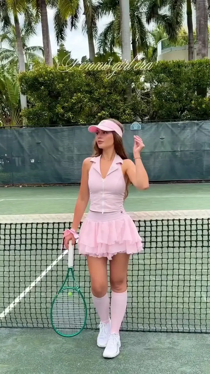 Instagram post preview 1 from _helena__dan