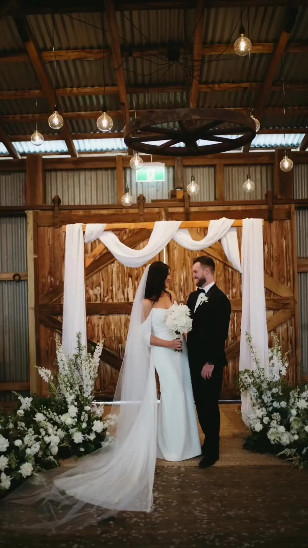 Tiktok post preview 2 from @polkadotwedding