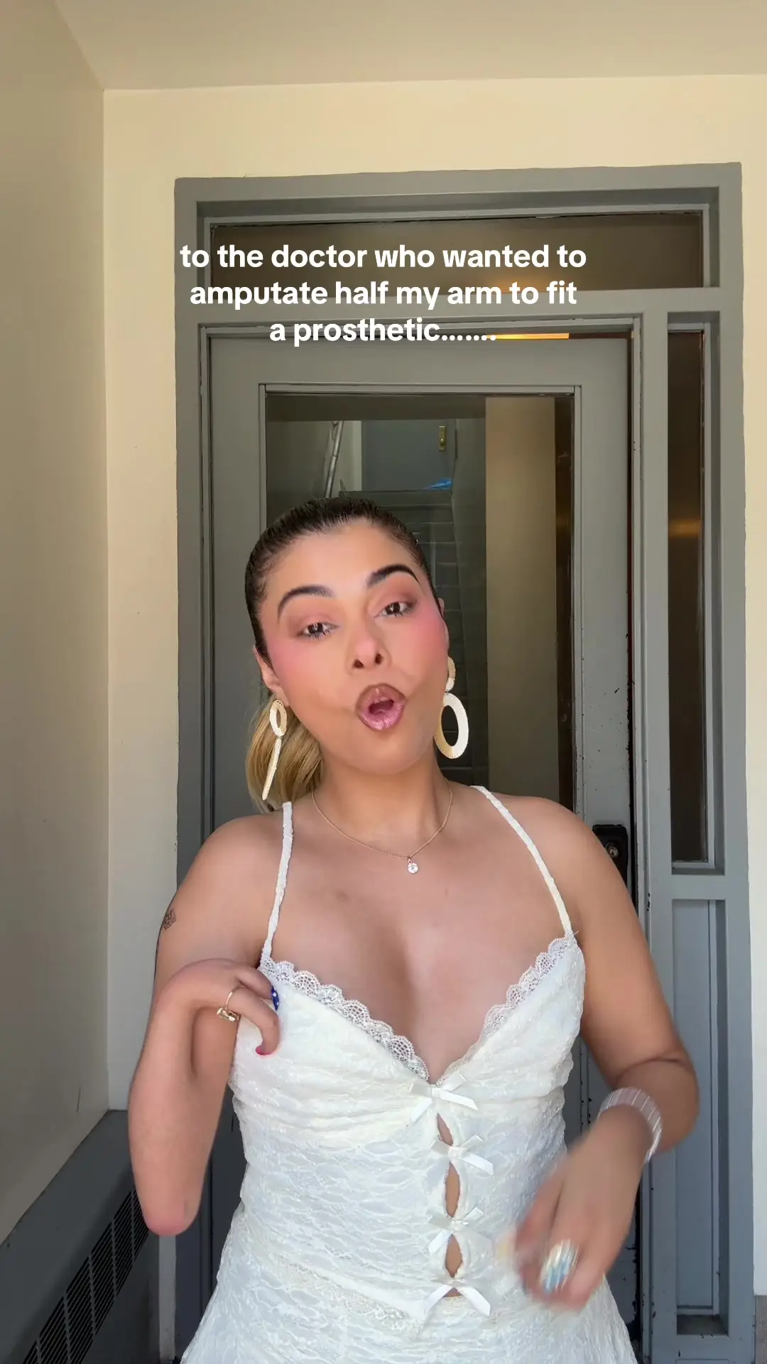 Tiktok post preview 2 from @limbitlessmaria