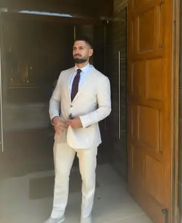 Instagram post preview 3 from chriskeverian