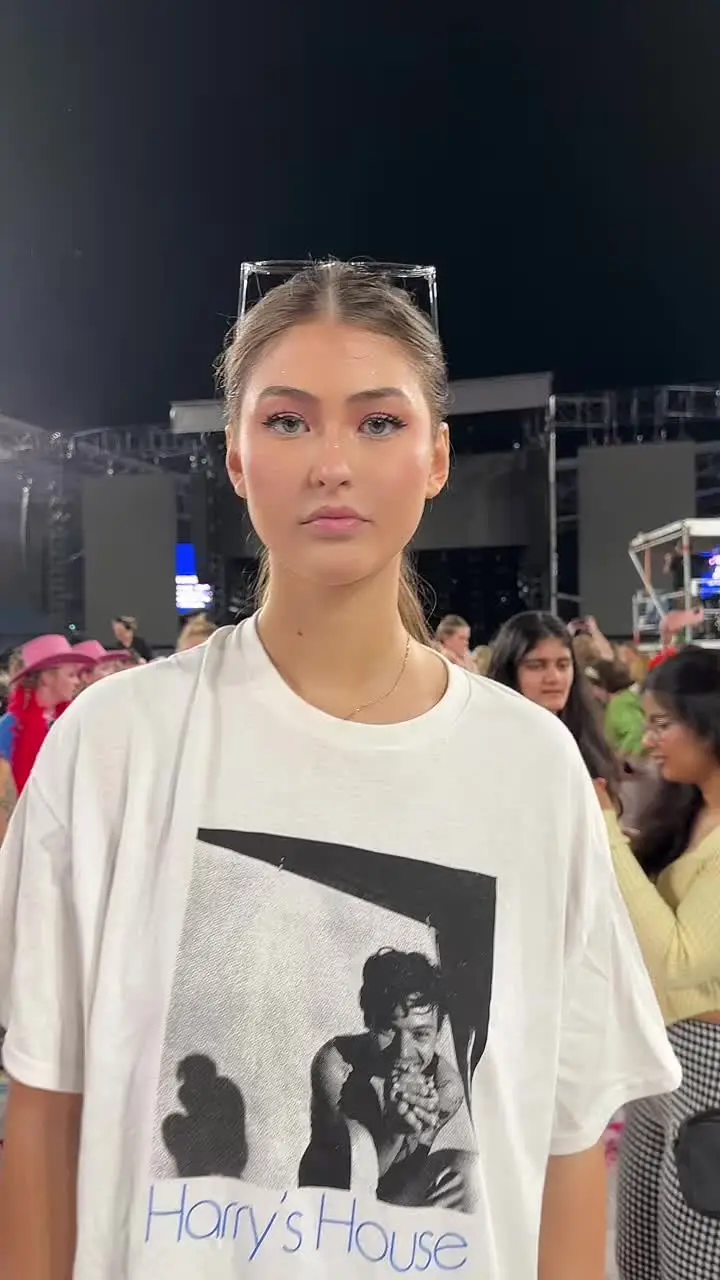 Tiktok post preview 3 from @siennadaviss