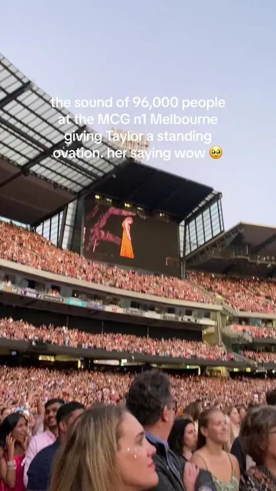 Tiktok post preview 3 from @holliegolightly_