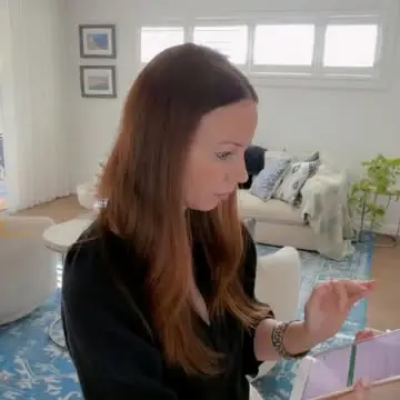 Instagram post preview 1 from shininglittlesouls