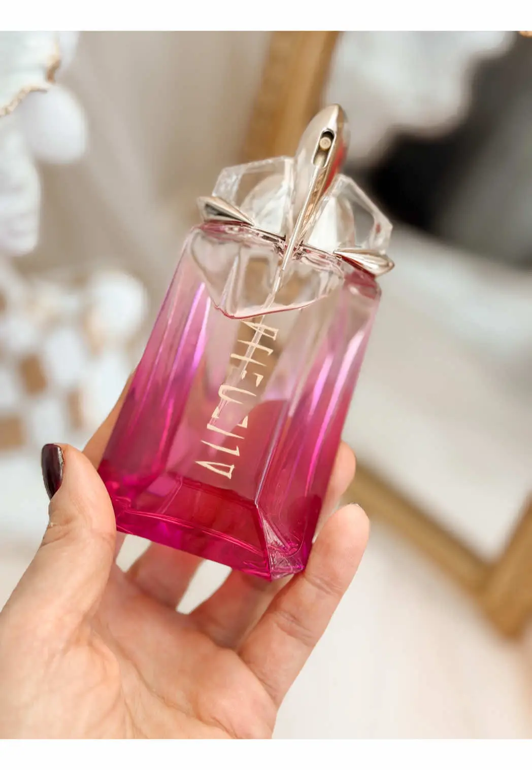 Tiktok post preview 3 from @pleasesss