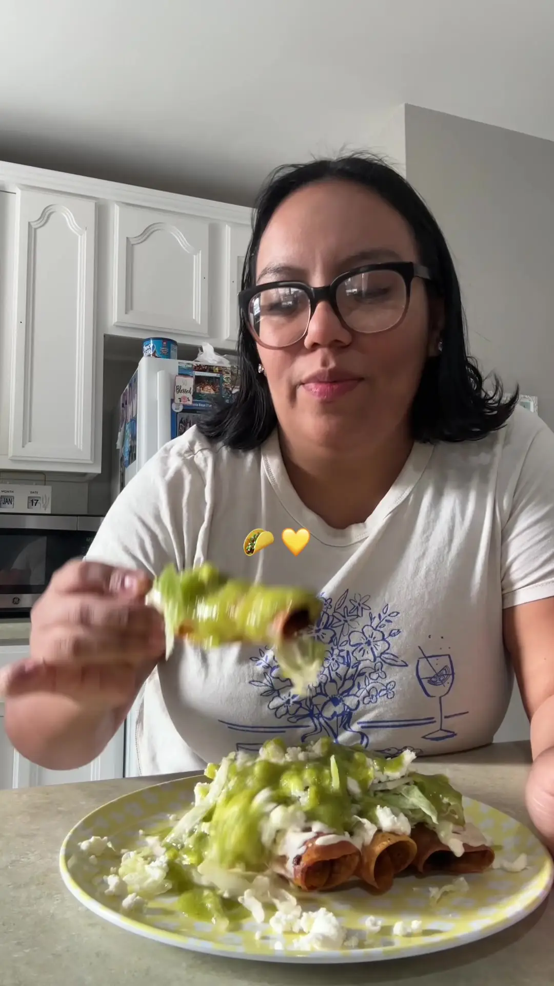 Tiktok post preview 1 from @yolandaa_xoxo