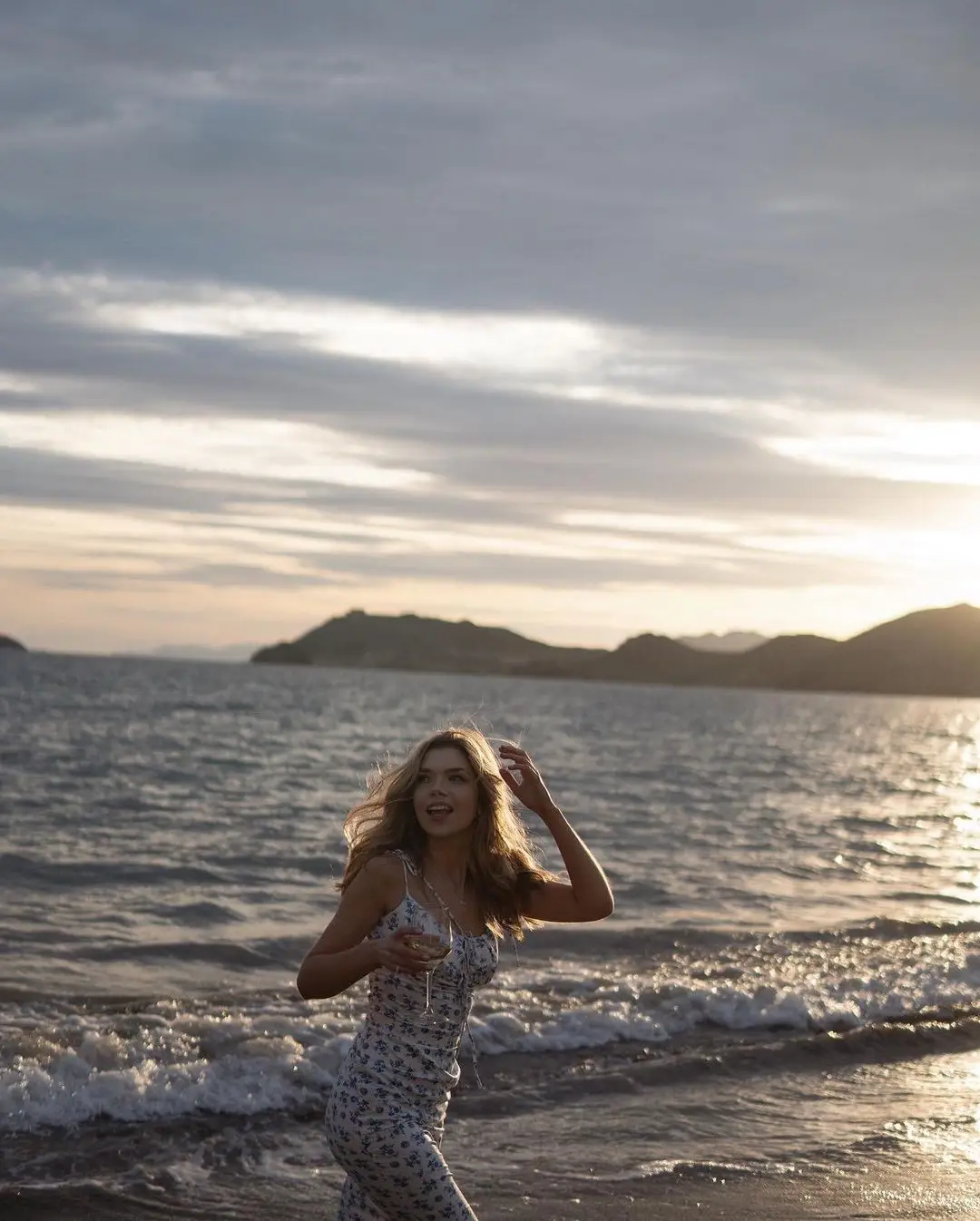 Instagram post preview 3 from emilygabaldon