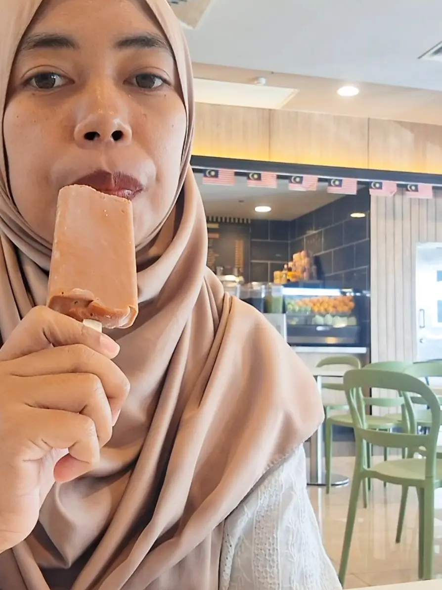 Tiktok post preview 3 from @qisstiera