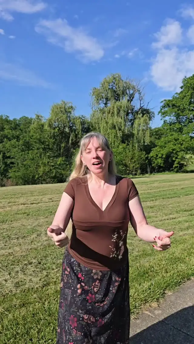 Instagram post preview 2 from deborah_kate572