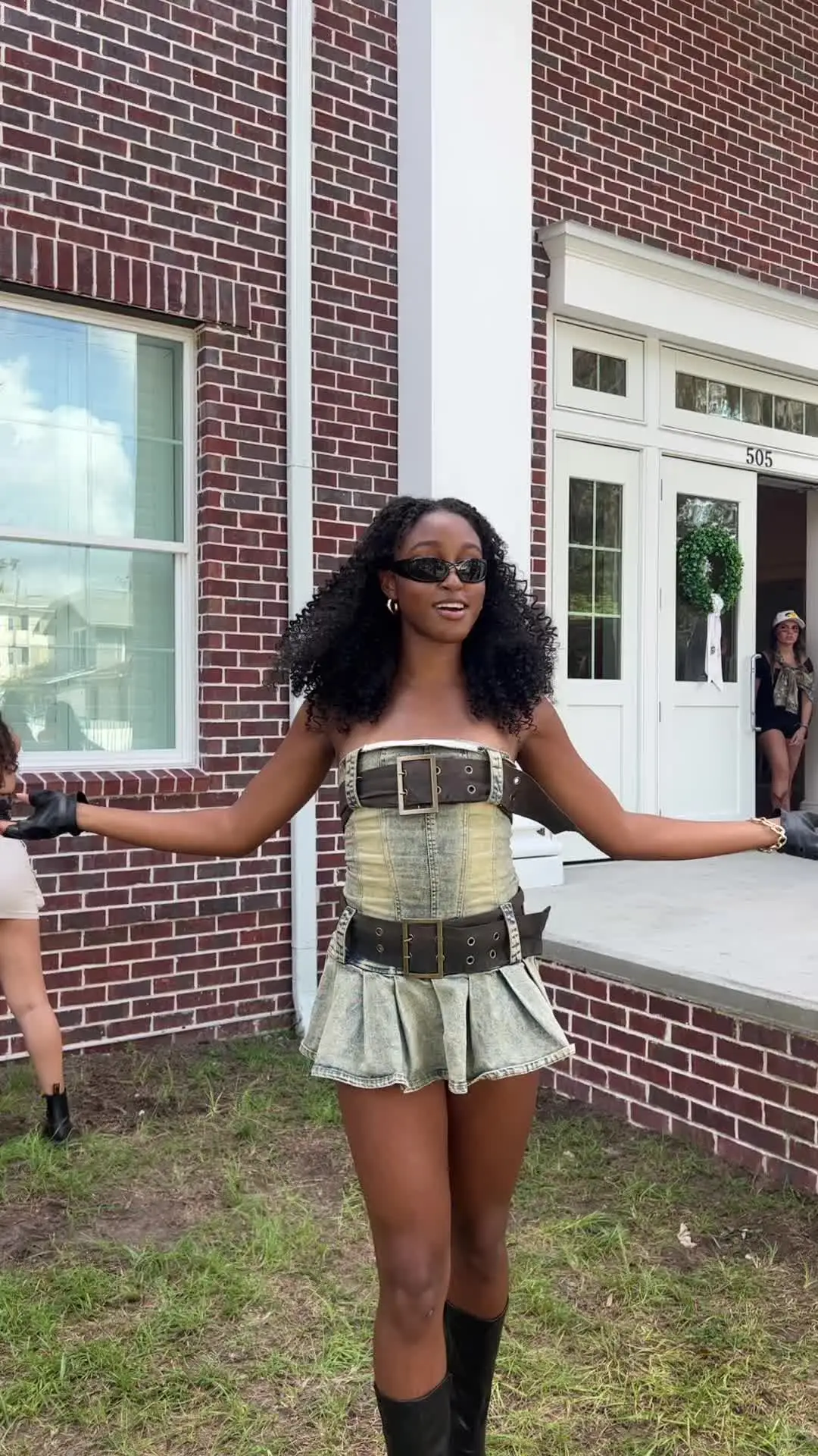 Tiktok post preview 3 from @joellenicolee