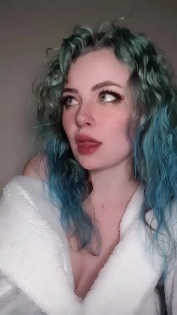 Tiktok post thumbnail