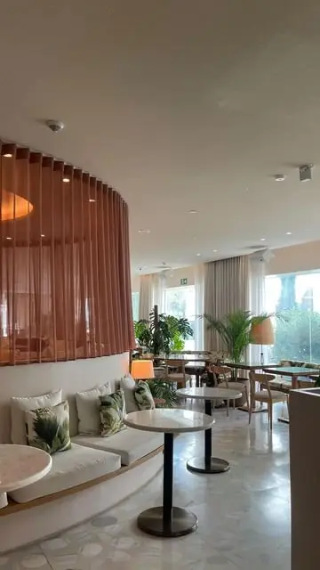 Instagram post preview 3 from chloewilkinson._