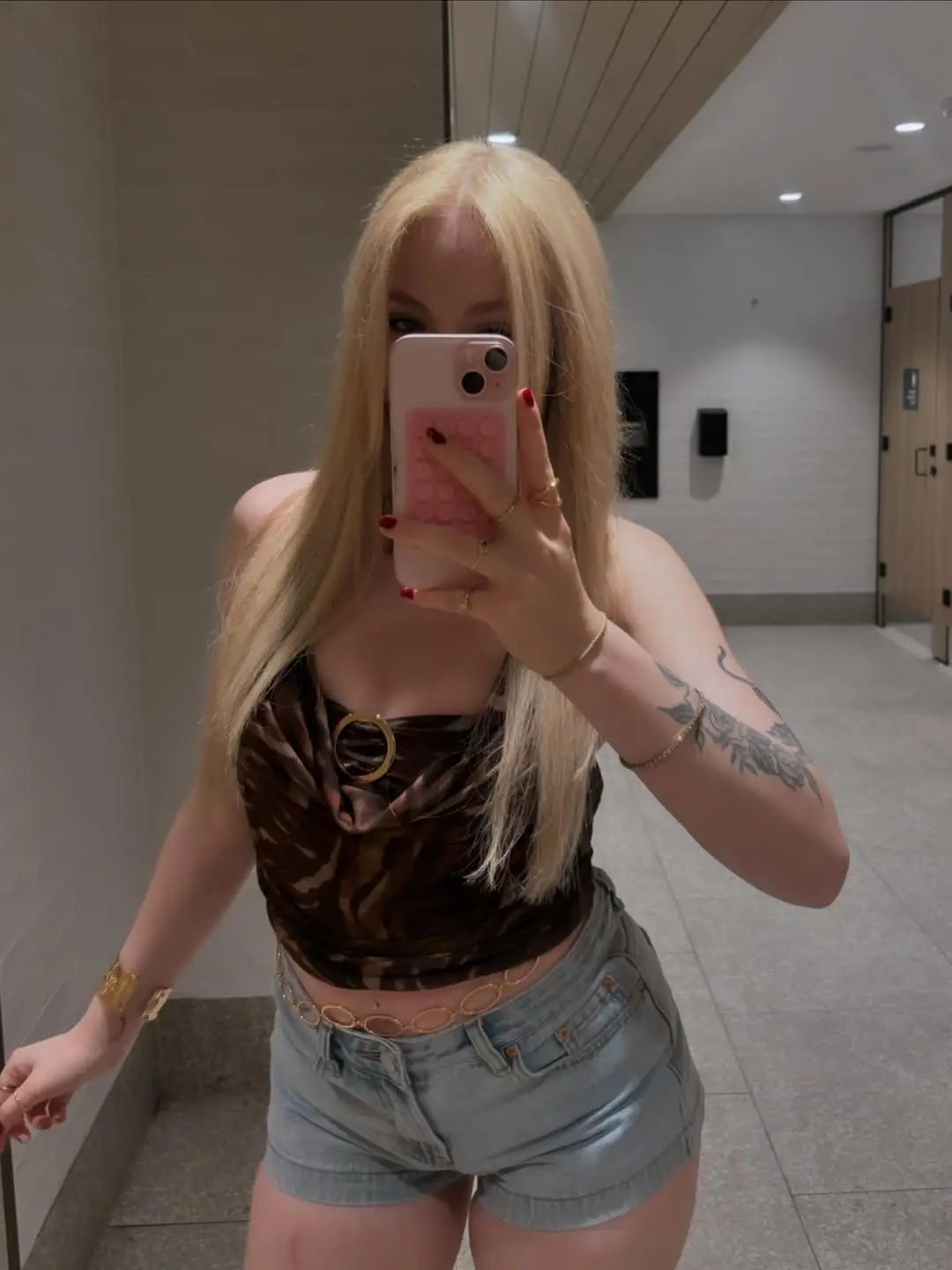 Instagram post preview 2 from shayleawallace