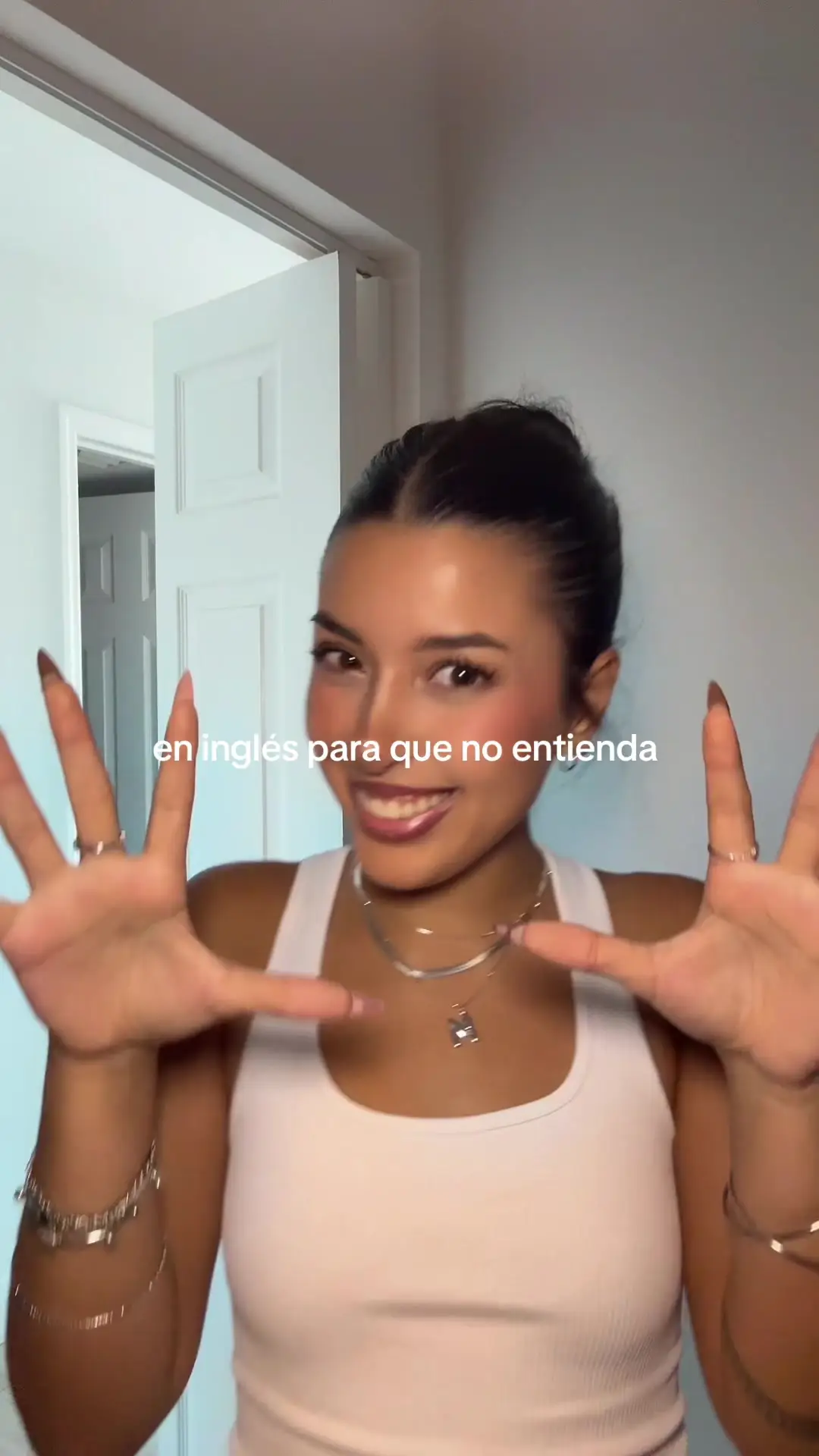 Tiktok post preview 1 from @micaela.ii