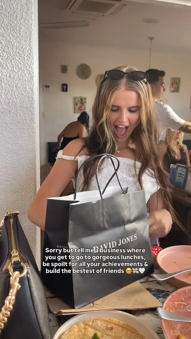 Instagram post preview 3 from __mikayladouglass