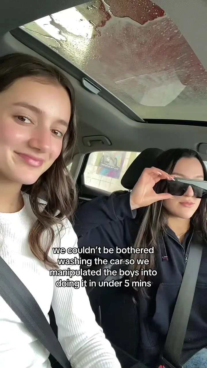 Tiktok post preview 1 from @kaylahdelia