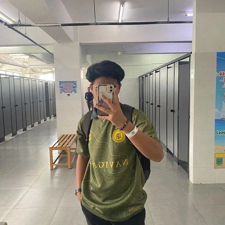 Instagram post preview 3 from hritzaimnn
