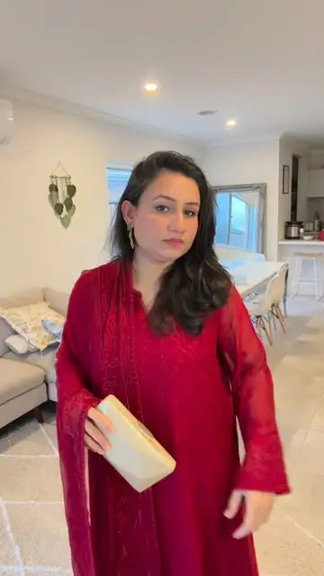 Instagram post preview 3 from farheen.naz.vlogs