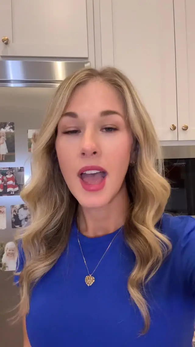 Instagram post preview 3 from courtneyadolan