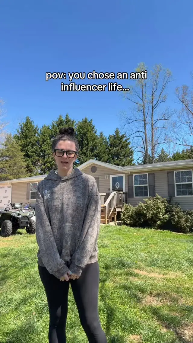 Instagram post preview 3 from megthecreator__