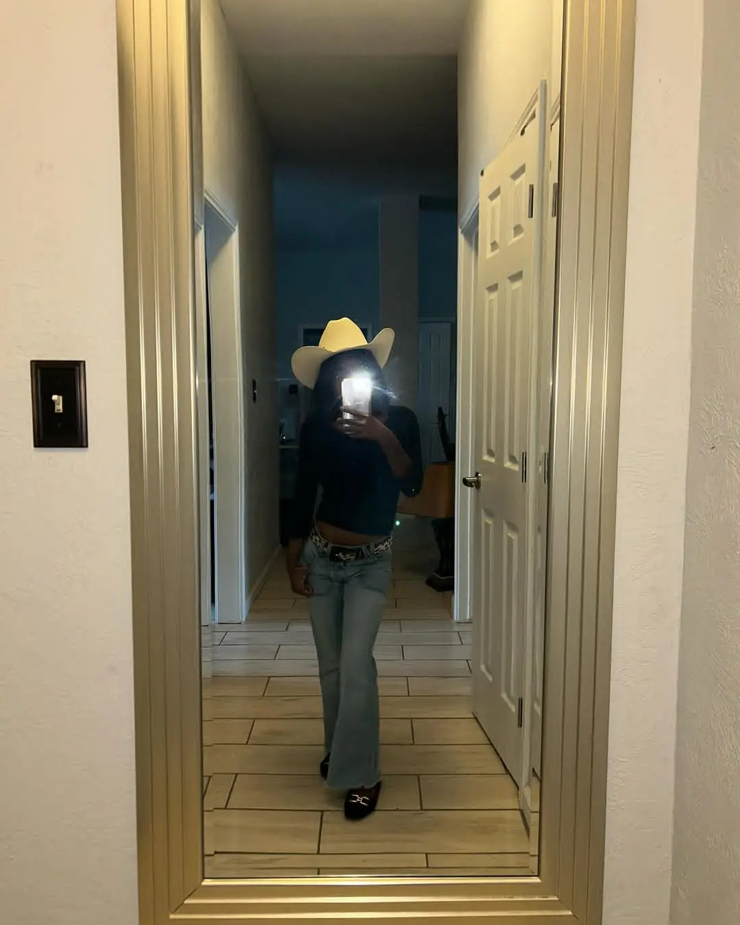 Instagram post preview 3 from jamyridashea_