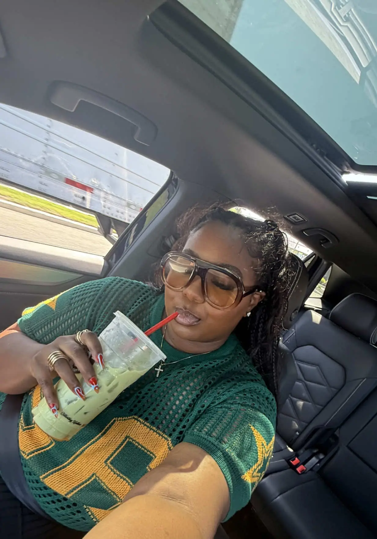 Tiktok post preview 2 from @rayy.b__