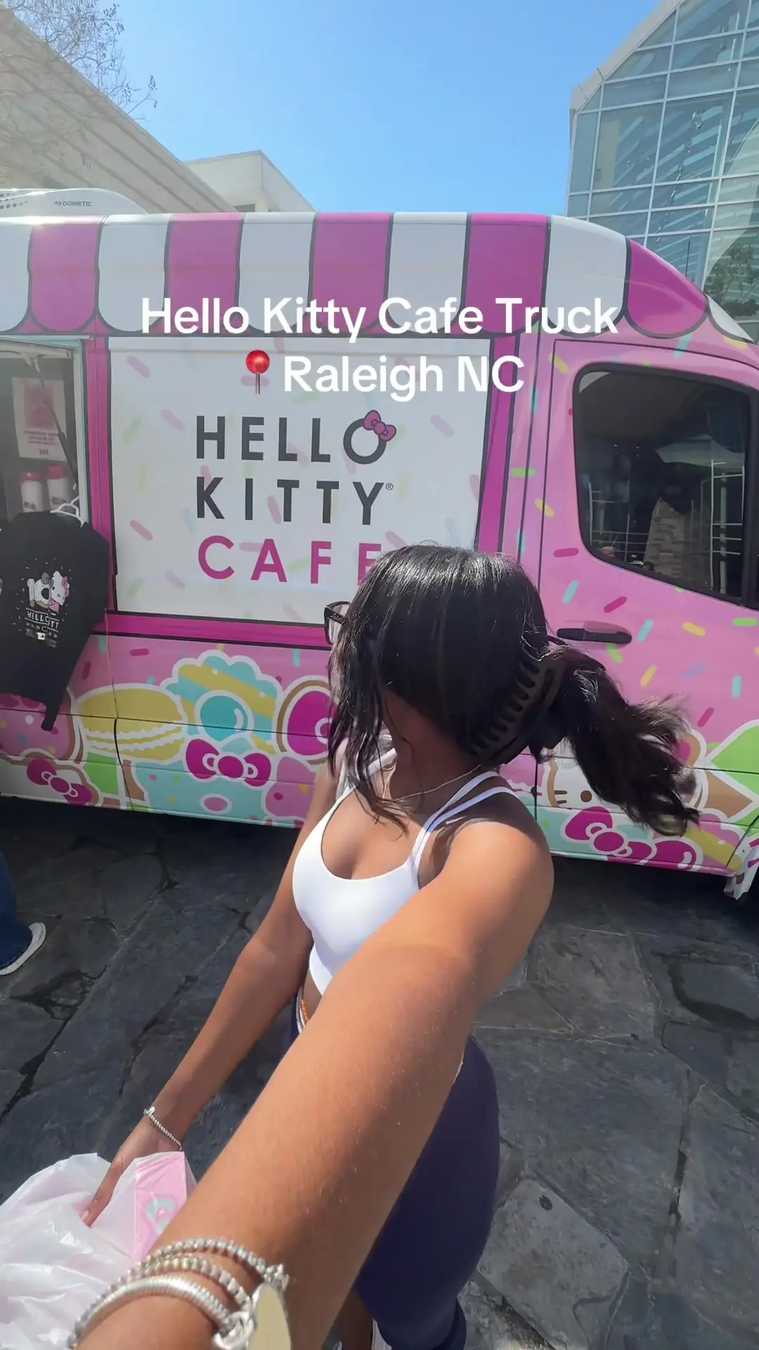 Tiktok post preview 2 from @thatacuteangle