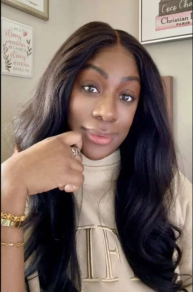 Tiktok post preview 1 from @elledonyiell1