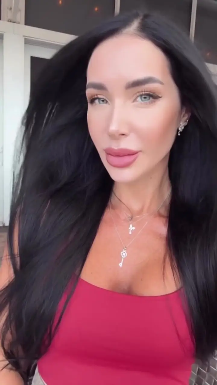 Tiktok post preview 2 from @anya_1888_