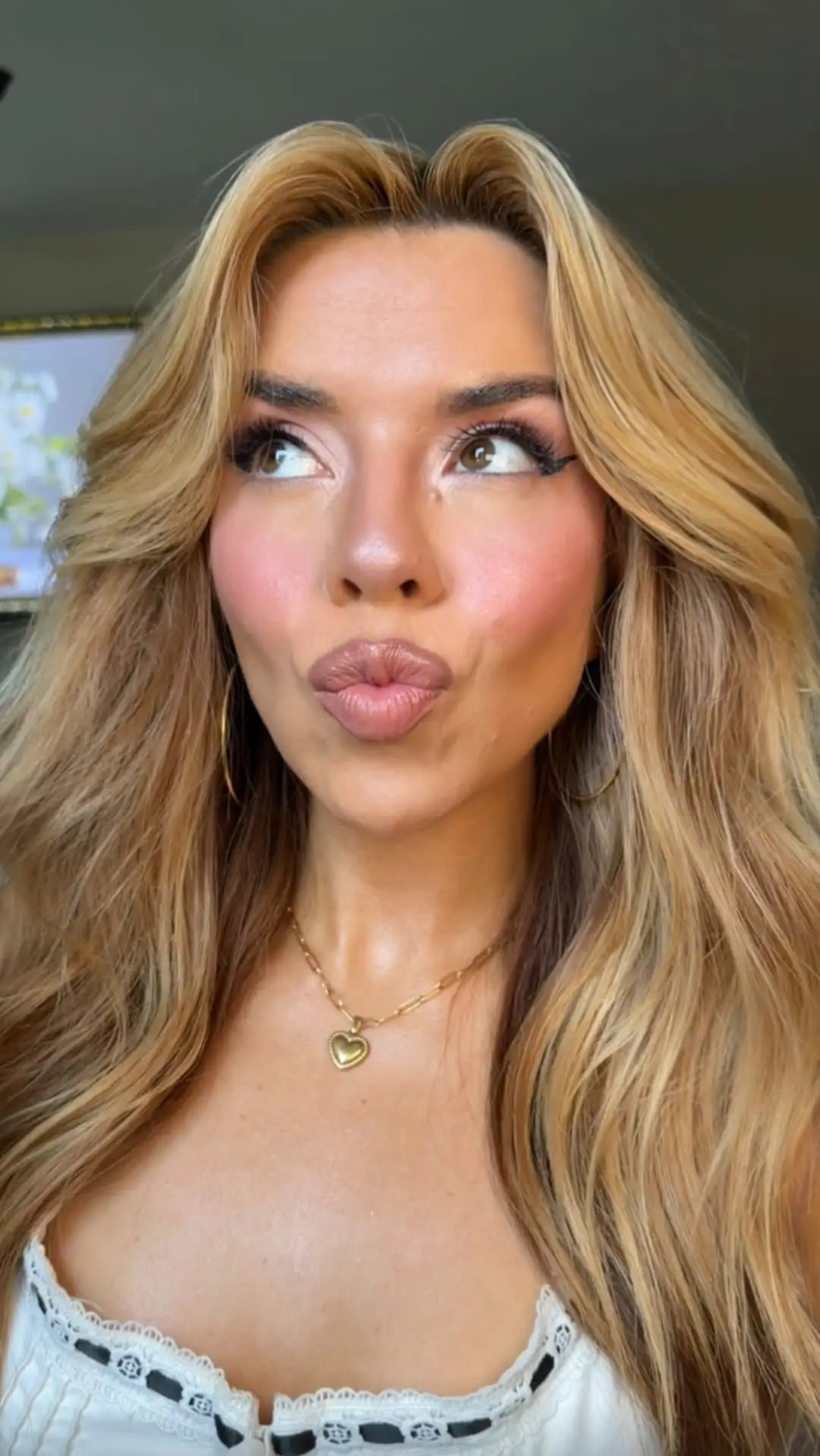 Instagram post preview 1 from eliaesparzamusic