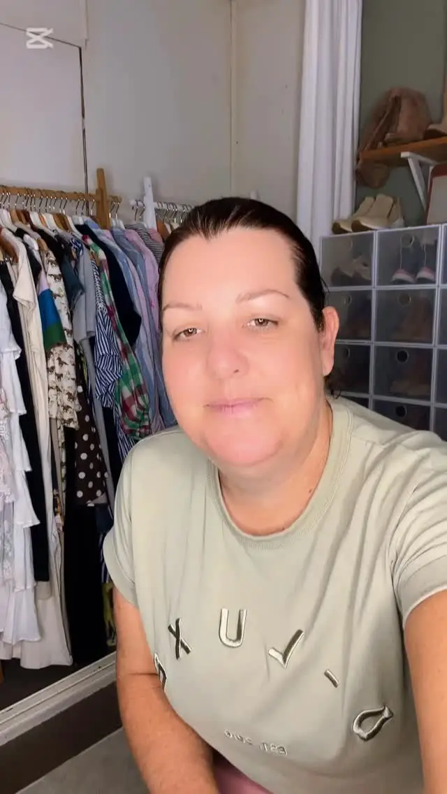 Instagram post preview 2 from mel_wears_it_well