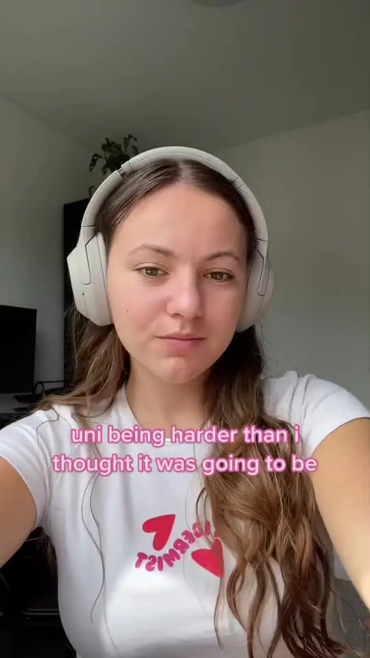 Tiktok post preview 3 from @sophhbakerr