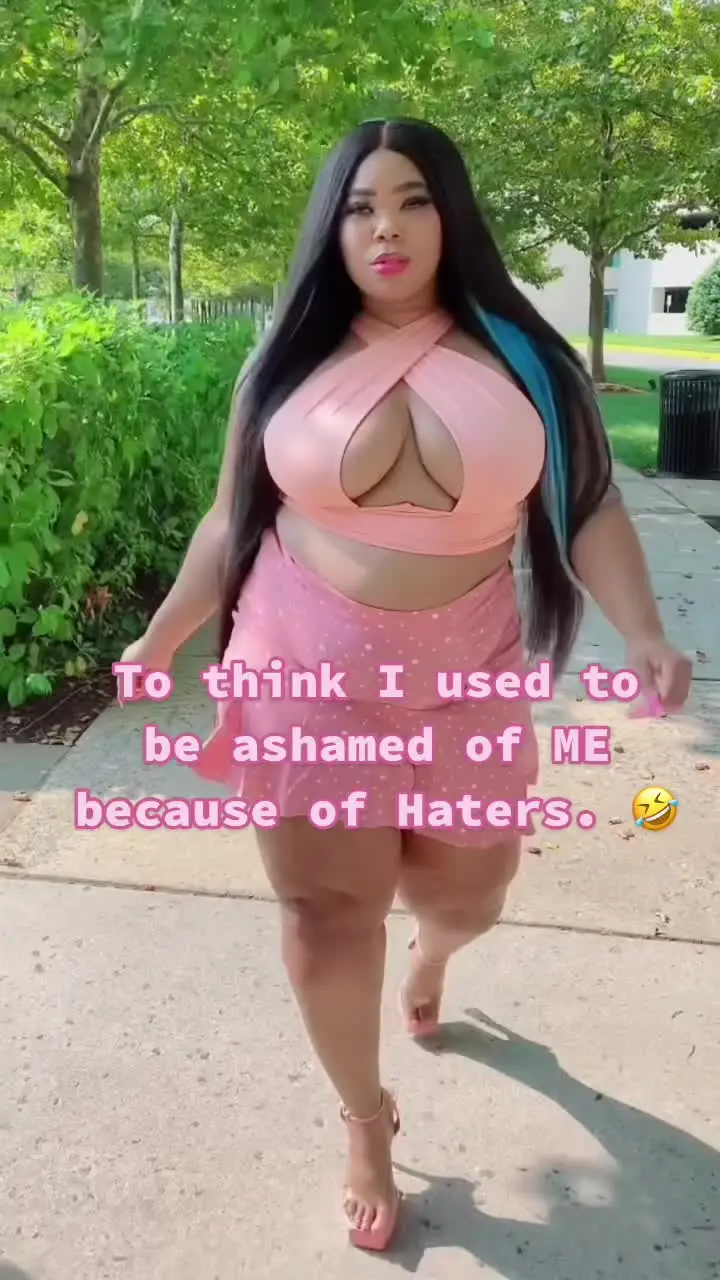 Tiktok post preview 2 from @curvygramdoll