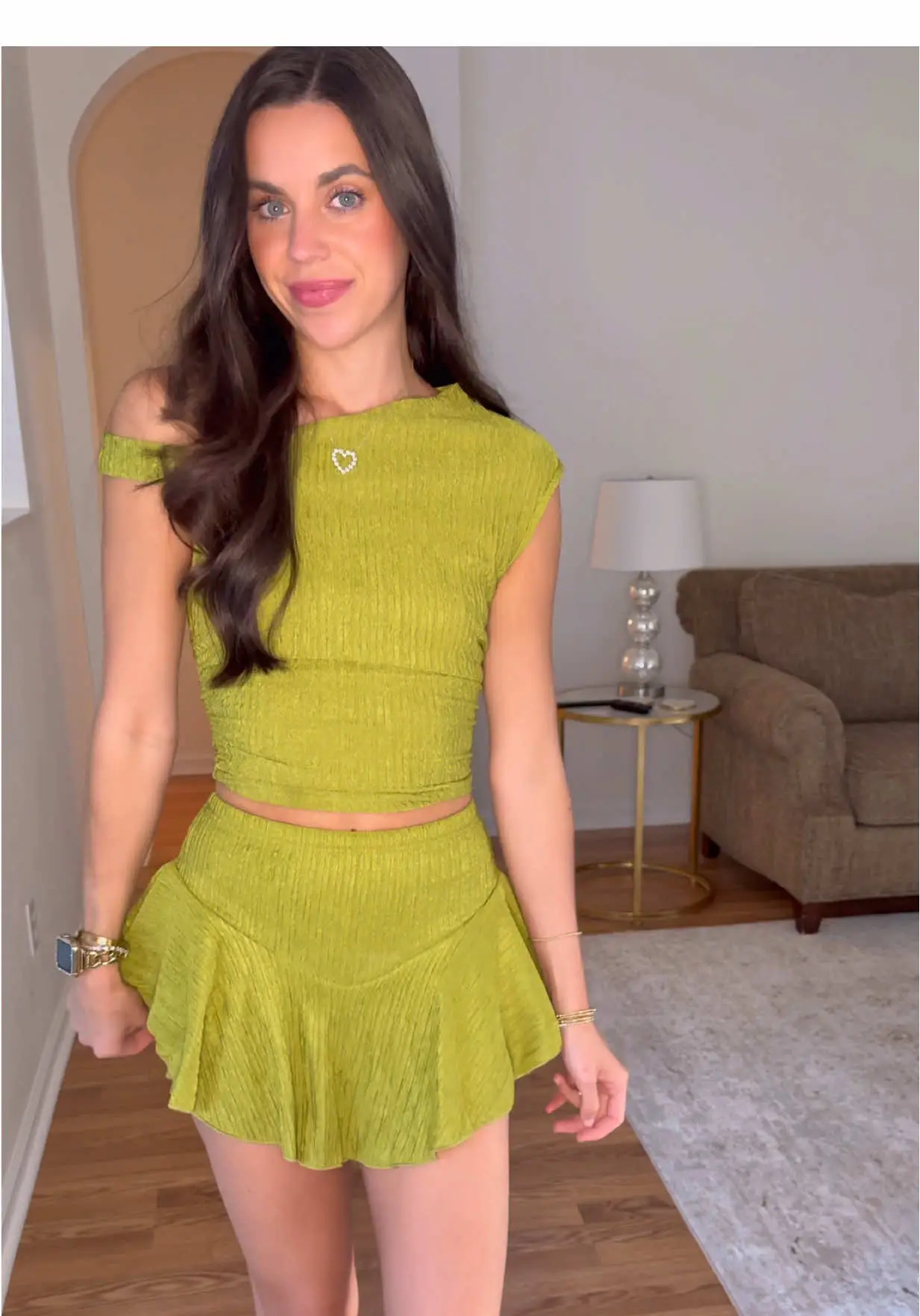 Tiktok post preview 2 from @itskaranicolee