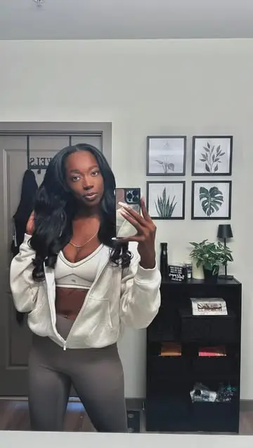 Instagram post preview 3 from thestephaniemonique