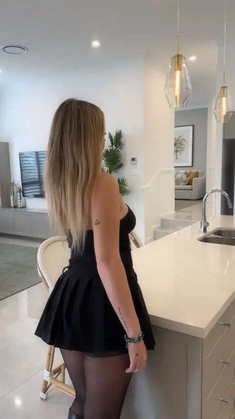 Instagram post preview 3 from scarletthannan
