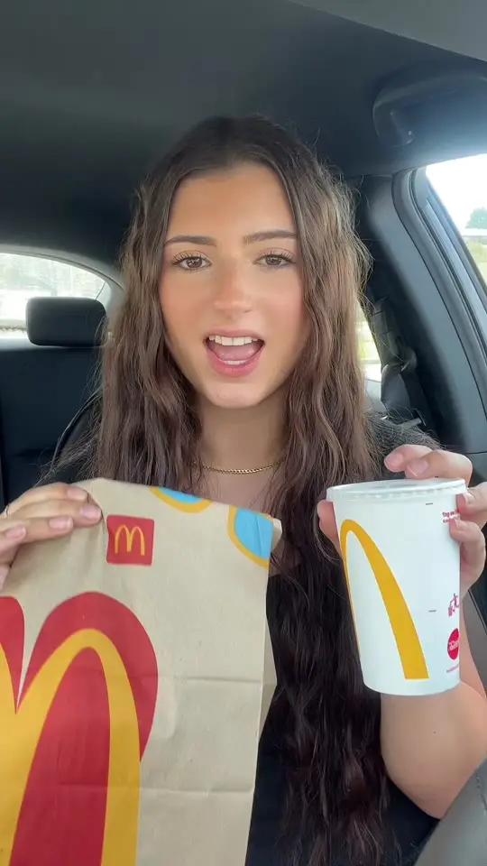 Tiktok post preview 2 from @sashatyers_
