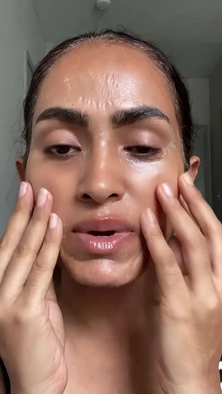 Tiktok post preview 3 from @komalkariatanna