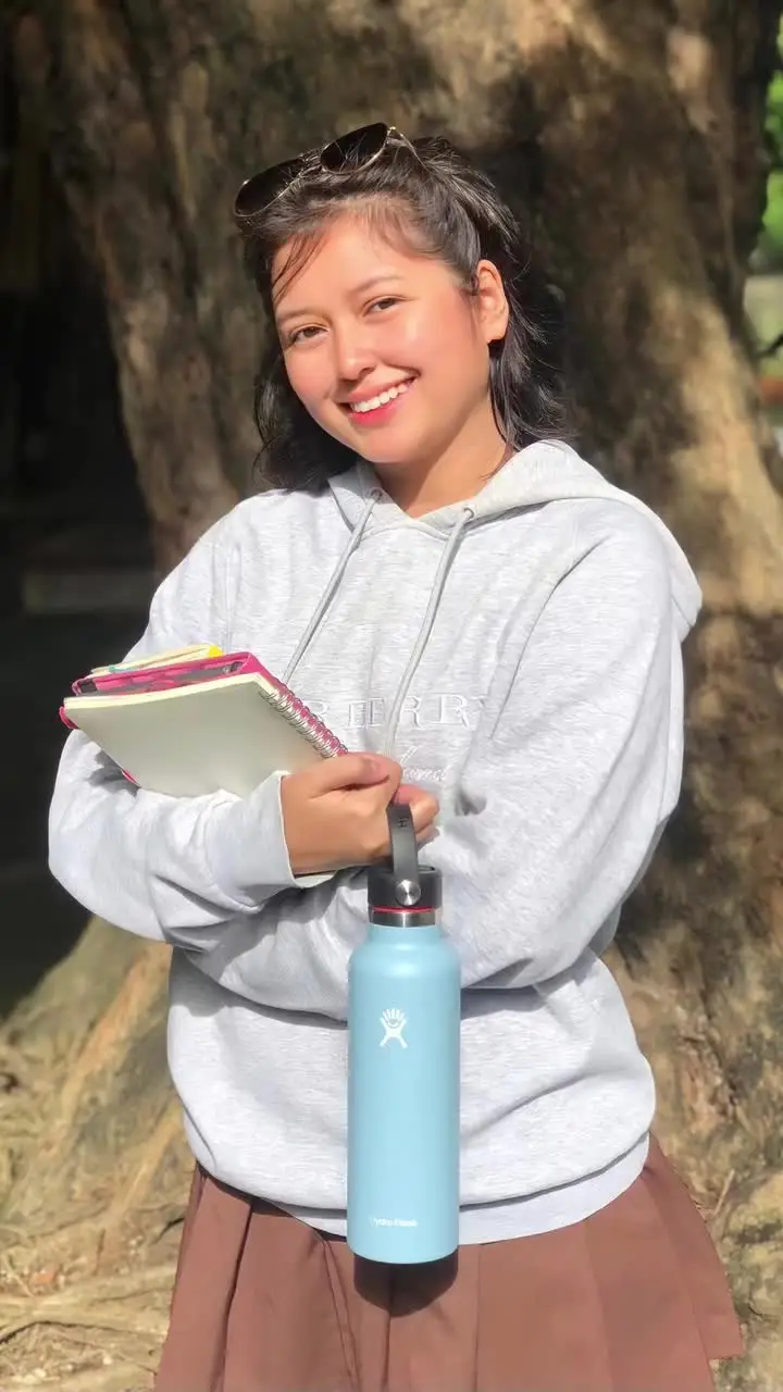 Tiktok post preview 2 from @thenicoledeguzman