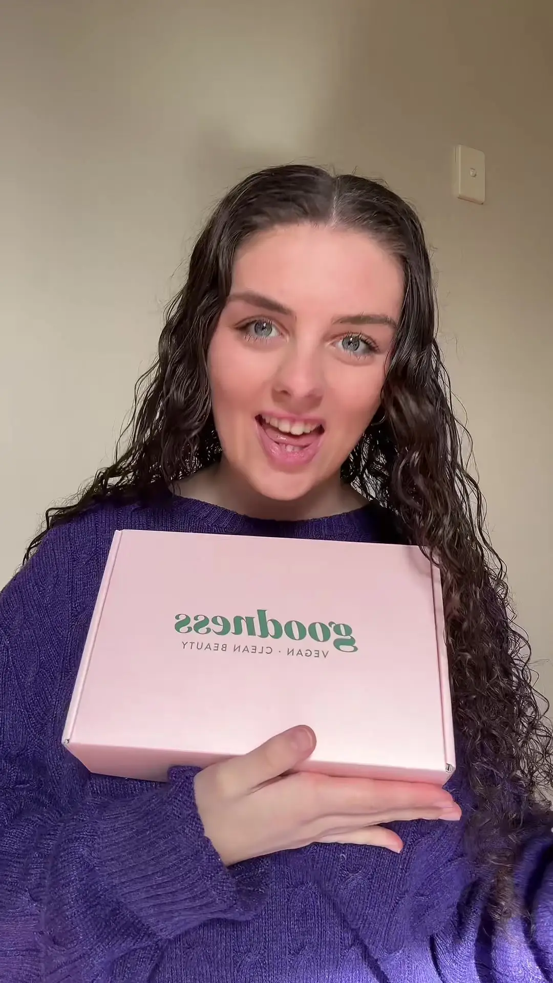Tiktok post preview 3 from @contentwithchloe_