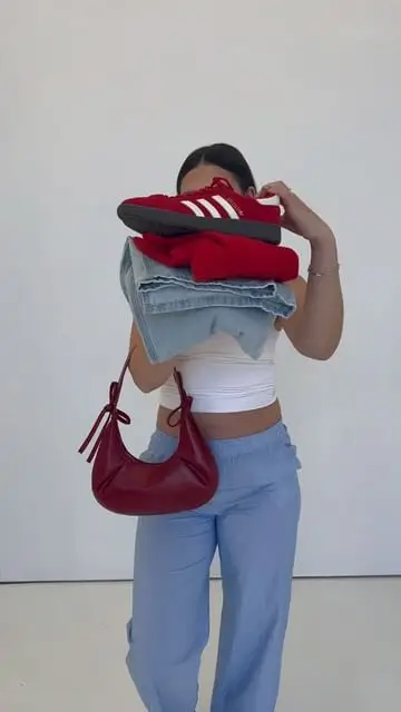 Instagram post preview 3 from carlaperichon