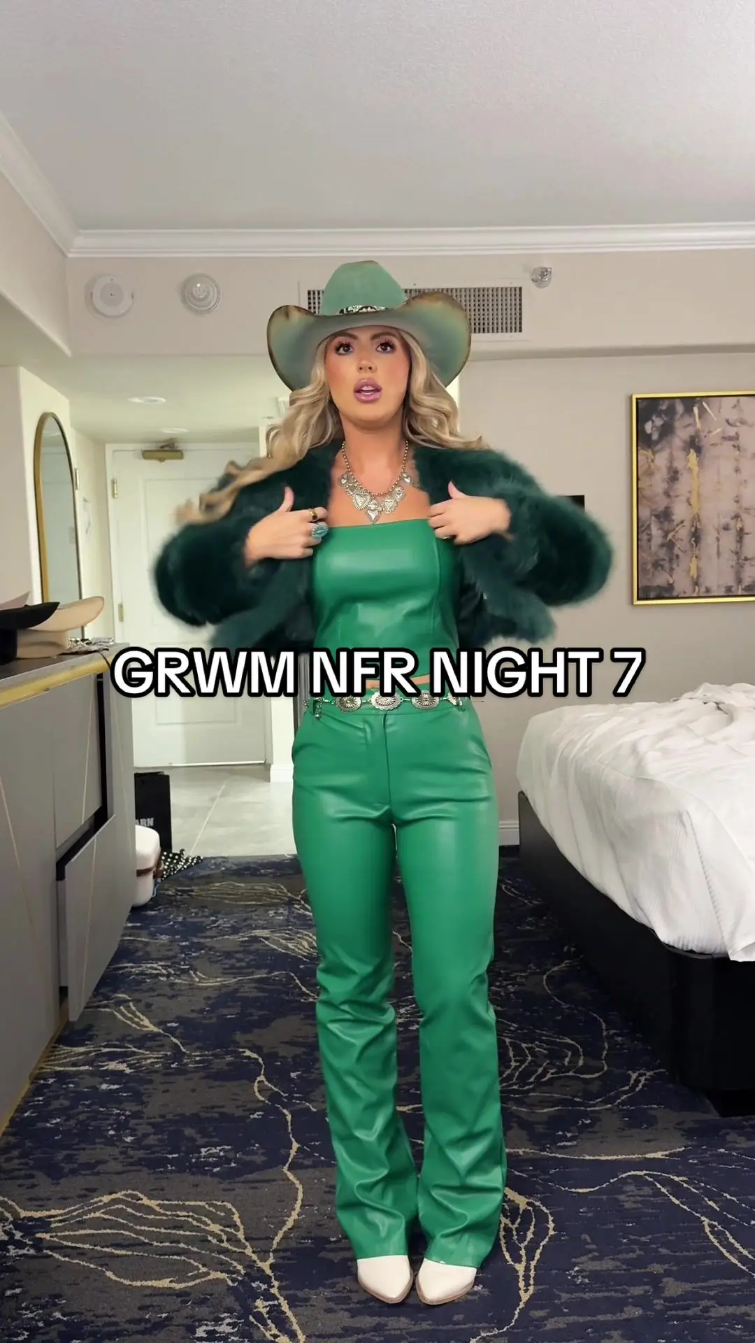 Tiktok post preview 2 from @hannahfayegraham