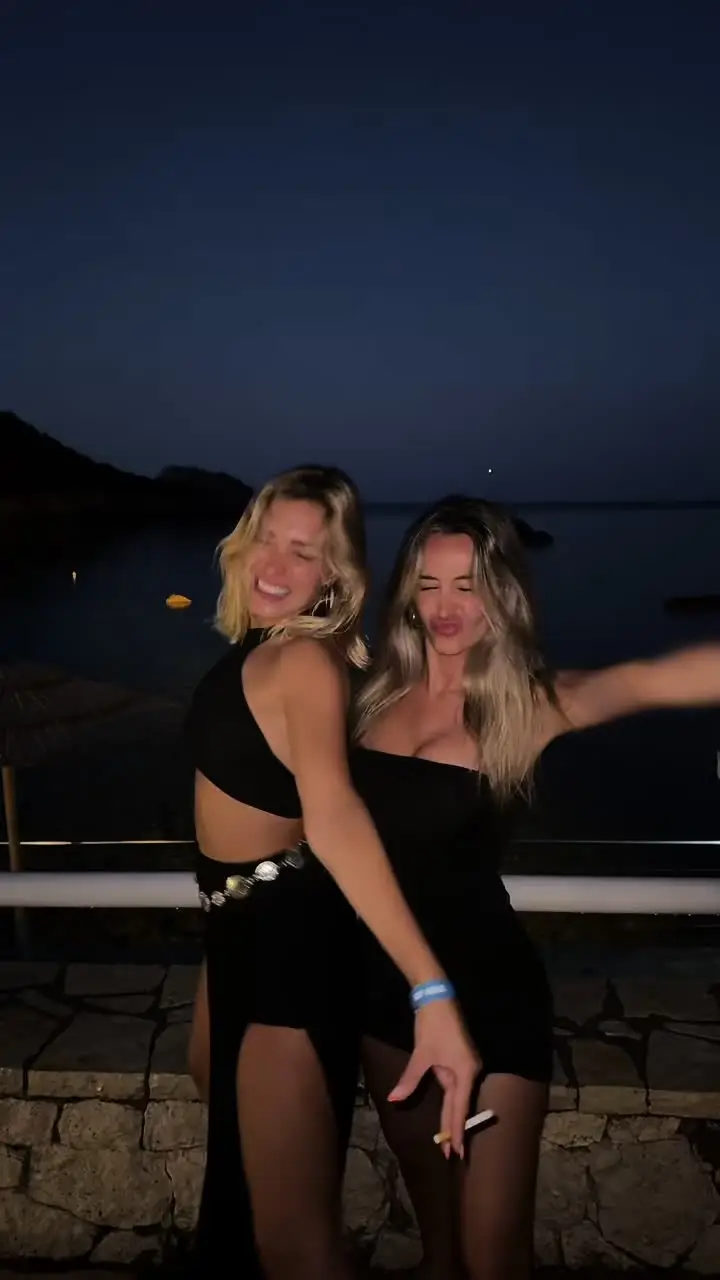 Tiktok post preview 2 from @claudiacanals